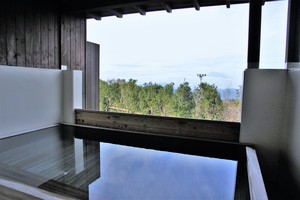 富士陽光ホテル『万天の湯』露天風呂